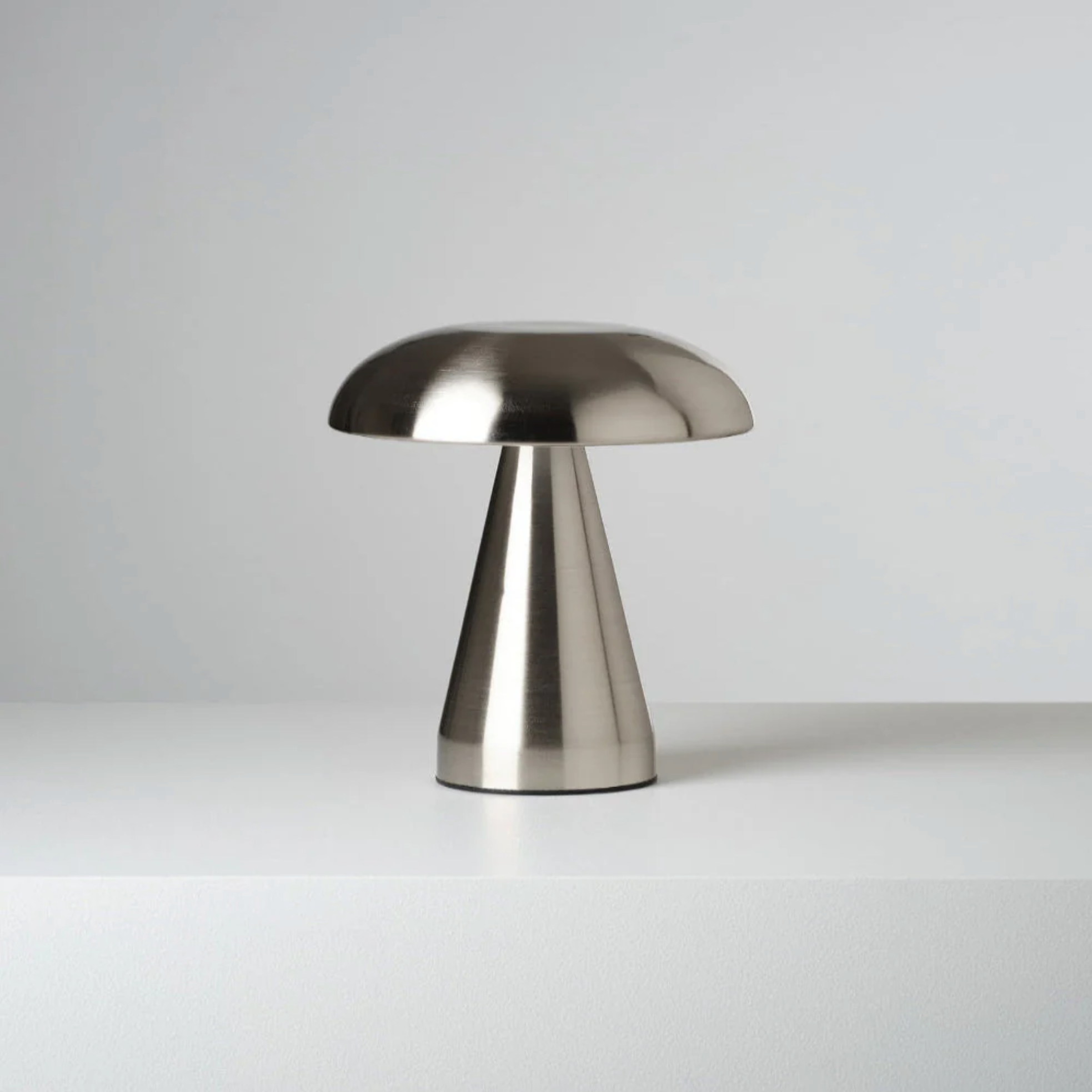 Cordless Mushroom Table Lamp, Brushed Brass Rechargeable Dimmable LED Desk Light